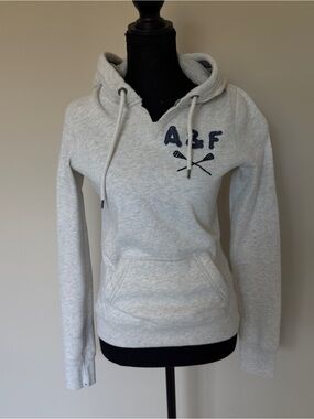 Y2K Abercrombie & Fitch Light Gray Vintage Hoodie with Navy A&F Embroidery Small